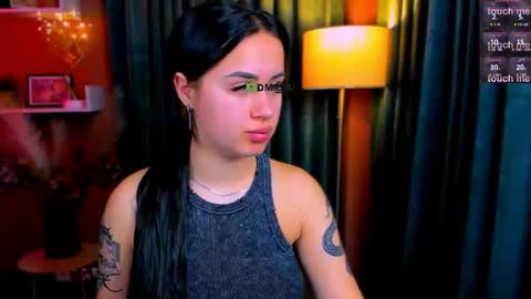 vaiolet_lovely online show from 05/05/26, 07:00