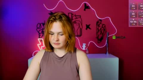 vaiolet_lovely online show from 05/28/26, 07:11