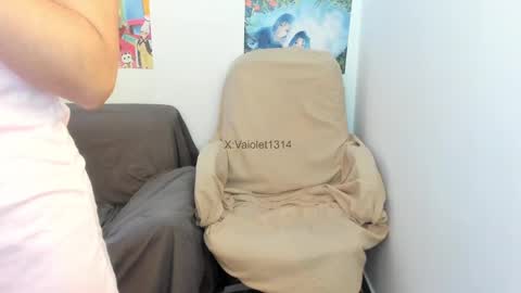 Vaiolet1314 online show from 09/10/25, 10:54