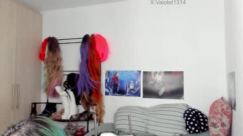 Vaiolet1314 online show from 12/22/25, 01:24