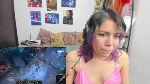 Vaiolet1314 online show from 05/28/26, 02:42