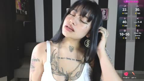 first of all... who are u online show from 01/10/25, 07:25