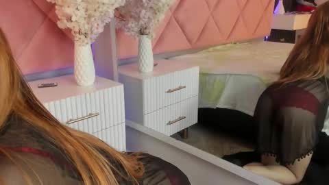 Snapshot of val_oconner chatting on 10/02/25, 03:13 val_oconner online show from 10/02/25, 03:13