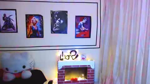 Snapshot of valcooky chatting on 12/22/24, 01:55 Hi I am Valcooky online show from 12/22/24, 01:55