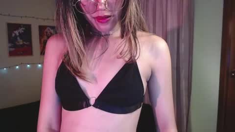 Snapshot of valcooky chatting on 09/09/25, 04:56 Hi I am Valcooky online show from 09/09/25, 04:56