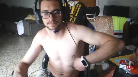 valdivar__ online show from 06/01/26, 07:15