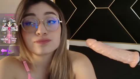 Snapshot of vale_honny chatting on 09/24/25, 05:11 Vale honny online show from 09/24/25, 05:11