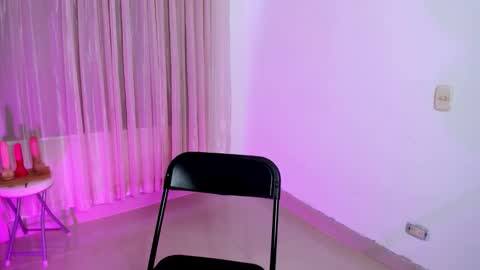 HI IM NEW online show from 02/13/26, 04:36