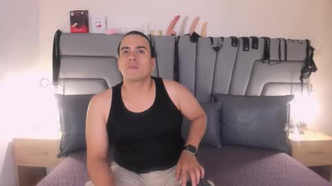 Samantha y Matt online show from 11/19/25, 03:39