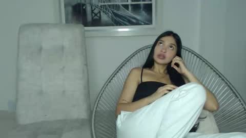 Snapshot of valen_and_paul_ chatting on 01/06/26, 05:11 valen paul online show from 01/06/26, 05:11