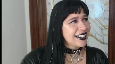 valen_ross7 online show from 04/12/26, 10:31