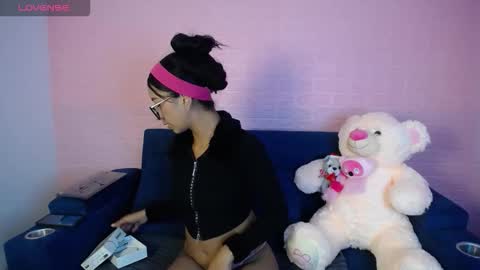 valen_sw_18 online show from 11/13/25, 03:27