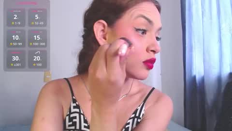 Snapshot of valen_thompson chatting on 11/25/25, 06:41 IG-valen mendoza99 twitter valenthompson99 online show from 11/25/25, 06:41