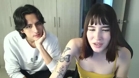 Snapshot of valenbloom chatting on 12/13/25, 09:53 Valen and Joe online show from 12/13/25, 09:53