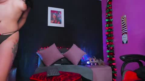 valentina milan online show from 12/07/24, 03:58