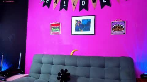 valentina milan online show from 10/22/25, 06:13