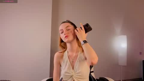 Nora online show from 07/19/26, 11:25