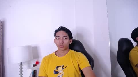Valenor online show from 10/19/25, 04:57