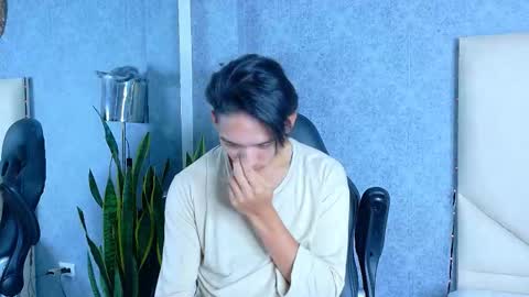 Valenor online show from 10/21/25, 05:41