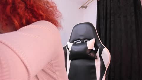 Snapshot of valent_27 chatting on 12/17/24, 08:56 Valentina online show from 12/17/24, 08:56