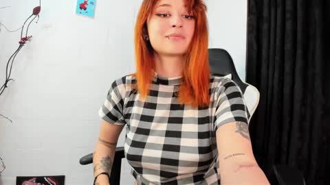 Snapshot of valent_27 chatting on 12/28/24, 08:37 Valentina online show from 12/28/24, 08:37