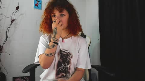 Snapshot of valent_27 chatting on 12/30/24, 01:14 Valentina online show from 12/30/24, 01:14