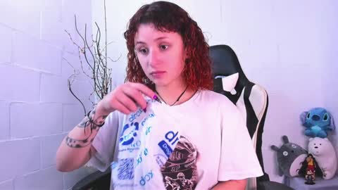 Snapshot of valent_27 chatting on 12/31/24, 03:12 Valentina online show from 12/31/24, 03:12