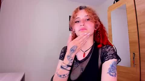 Snapshot of valent_27 chatting on 09/25/25, 05:22 Valentina online show from 09/25/25, 05:22