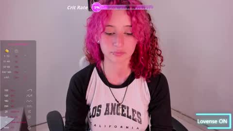 Snapshot of valent_27 chatting on 10/23/25, 11:35 Valentina online show from 10/23/25, 11:35