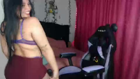 Snapshot of valenthina_96 chatting on 09/20/25, 03:51 valenthina_96 online show from 09/20/25, 03:51