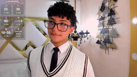 Valentin0 online show from 10/23/25, 11:53