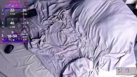 Valentin0 online show from 11/25/25, 08:09