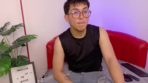 Valentin  online show from 11/12/25, 03:51