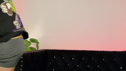 Valentin  online show from 12/02/25, 04:18