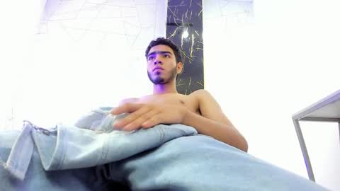 VALENTIN  online show from 04/06/26, 04:46