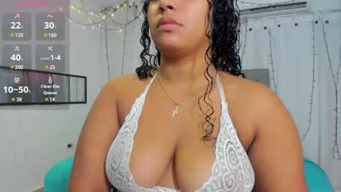 Snapshot of valentina_0_ chatting on 01/21/25, 03:26 Valentina online show from 01/21/25, 03:26