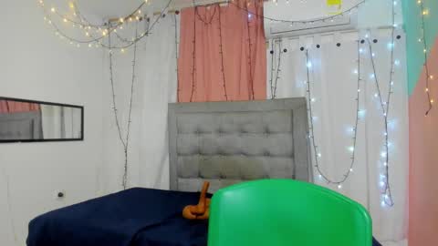 Snapshot of valentina_0_ chatting on 01/26/25, 06:38 Valentina online show from 01/26/25, 06:38