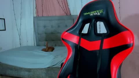 Snapshot of valentina_0_ chatting on 10/31/25, 03:29 Valentina online show from 10/31/25, 03:29