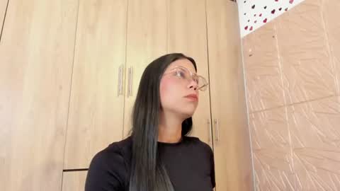 Valentina Evans online show from 08/07/26, 07:16