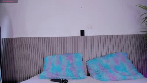 Snapshot of valentina_lux1 chatting on 04/18/26, 07:58 Valentina online show from 04/18/26, 07:58