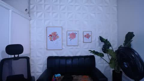 Valentina  online show from 03/12/26, 08:59