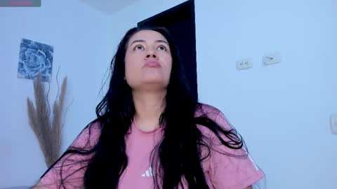 valentina_owens online show from 04/21/26, 02:45