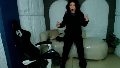 Valentina online show from 04/17/26, 02:58