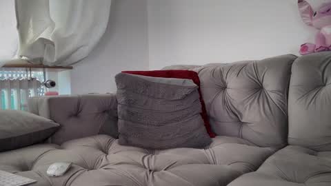 Snapshot of valentina_thedoll chatting on 12/20/24, 12:16 Valentina online show from 12/20/24, 12:16