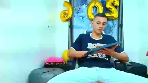 Snapshot of valentina_y_sneiderr chatting on 01/09/26, 07:59 valentina_y_sneiderr online show from 01/09/26, 07:59