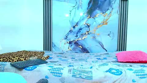 Snapshot of valentina_y_sneiderr chatting on 01/13/26, 07:19 valentina_y_sneiderr online show from 01/13/26, 07:19