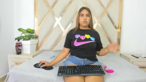 valentinaasm online show from 03/31/26, 12:49