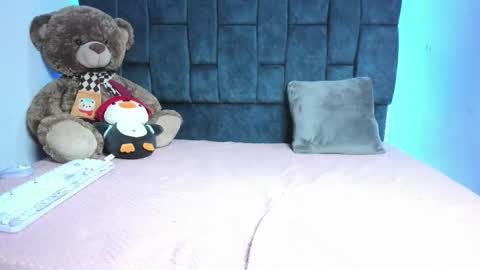 valentinaklean1 online show from 02/12/26, 05:02