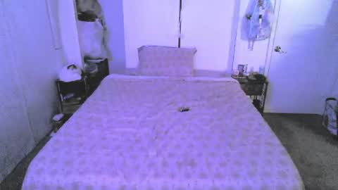 Tina Bates online show from 04/21/26, 02:51