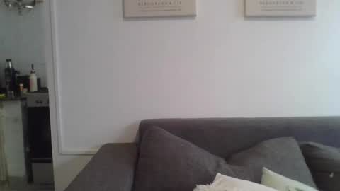 Snapshot of valentinaseleni24 chatting on 06/17/26, 08:10 valentinaseleni24 online show from 06/17/26, 08:10